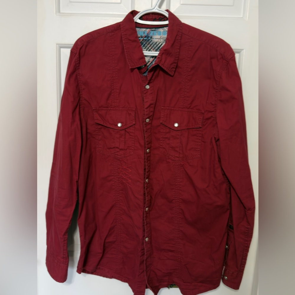 Point Zero Red Button-Up Shirt. Size L. EUC.